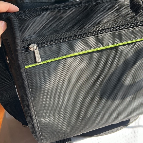 Y2K Original Xbox Console Travel Bag Case Vintage Microsoft Video Game Halo - Picture 7 of 7